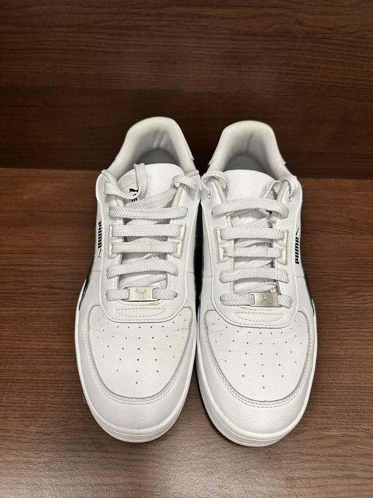 Бели кецове Puma