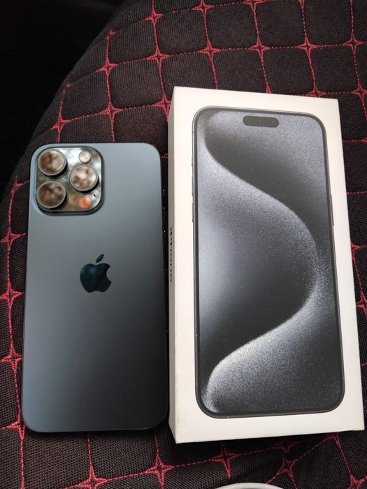 ПРОДАМ IPHONE 15 PRO MAX 256 в идеальном состоянии