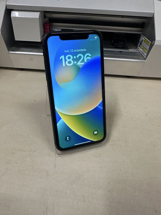Iphone 11 / 100% baterie / folie sticla cadou