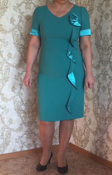 Красивое платье 48-50 р-ра Европа!