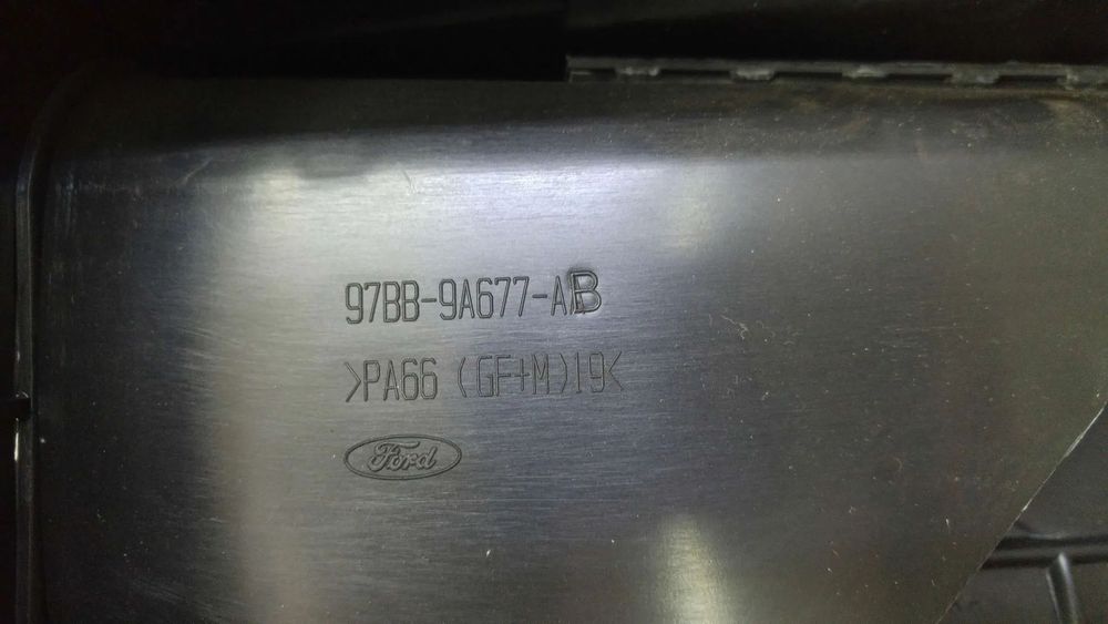 Carcasa filtru aer ford mondeo rs 97bb9a677ab