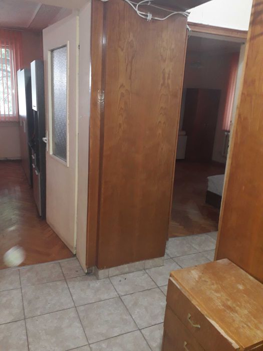 Двустаен непреходен Плевен срещу Пощата от собственик