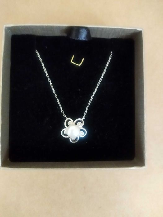 Сребърно колие сладководна перла с цирконий 925