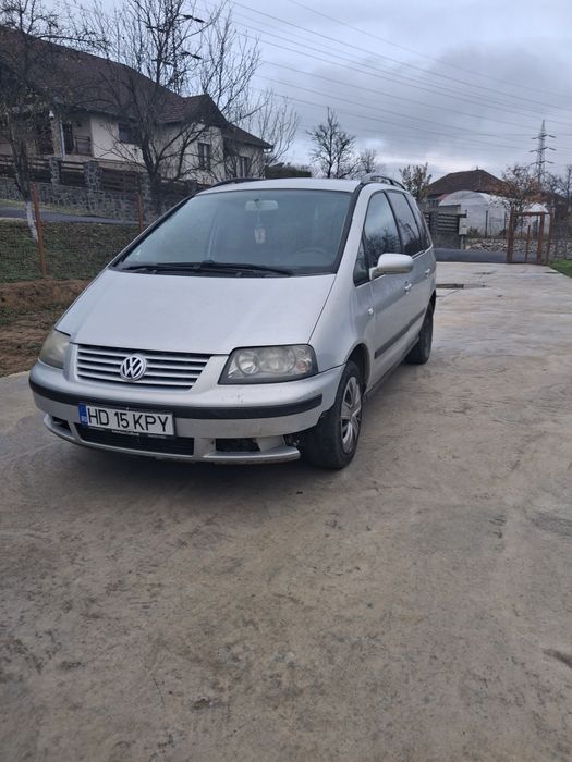 Vând Sharan cu 7 locuri