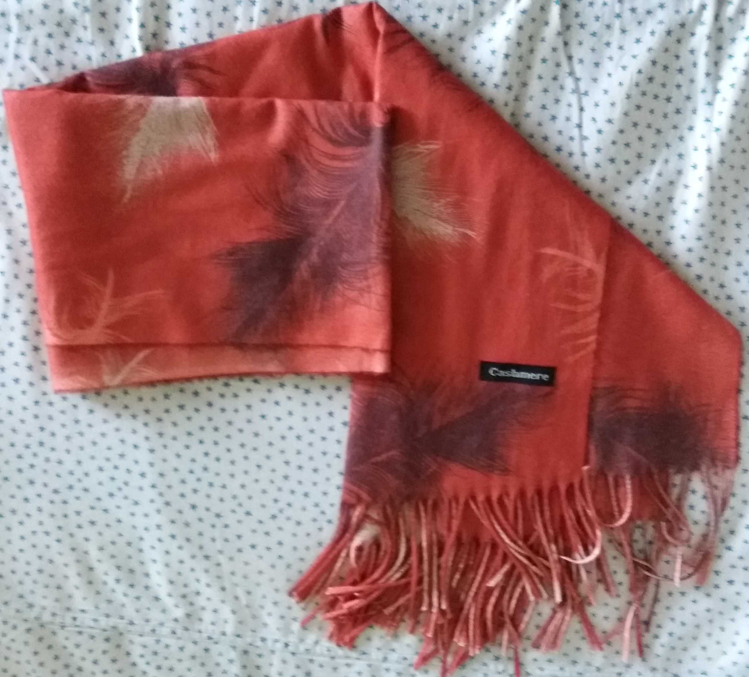 червен шал Cashmere