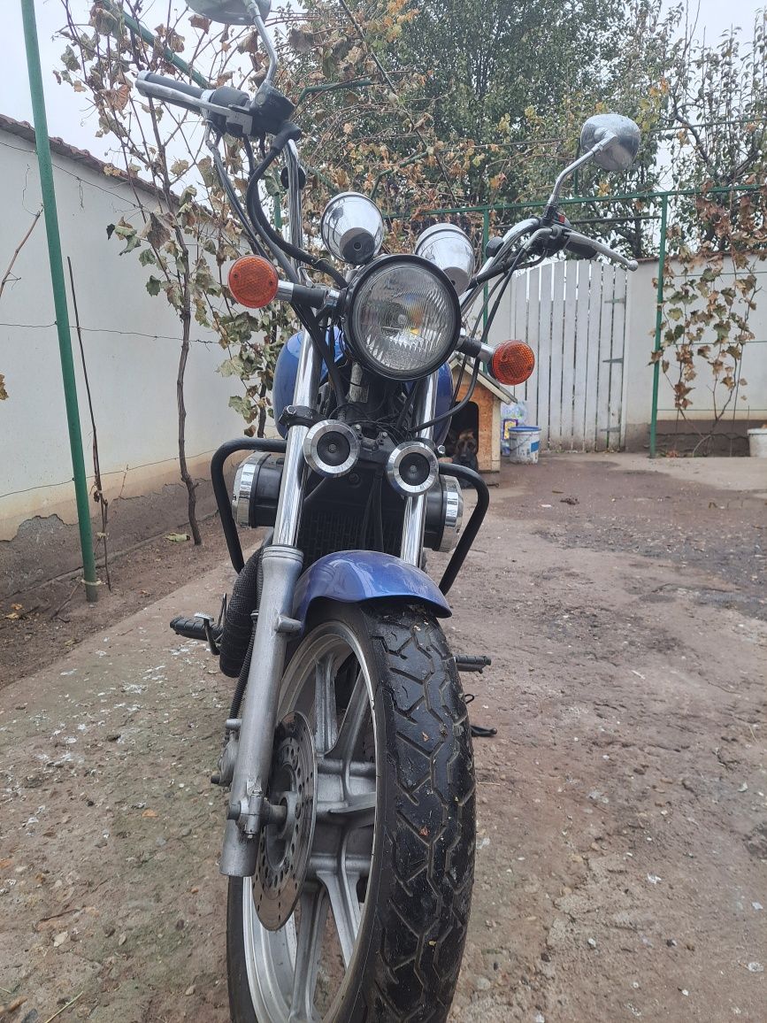 Kawasaki vulcan 750