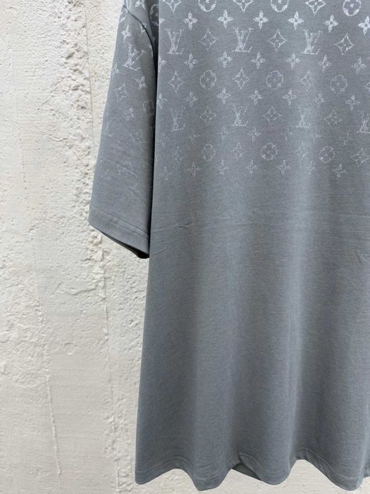 Tricou Louis Vuitton Calitate Premium