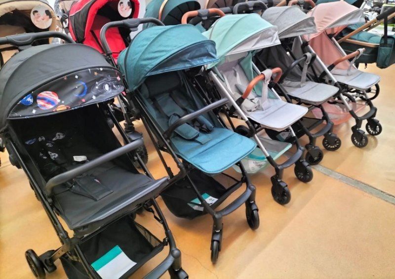 Cărucioare și triciclete