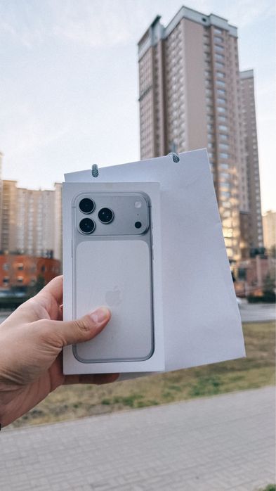 iPhone 17 Pro Max (запечатанный)