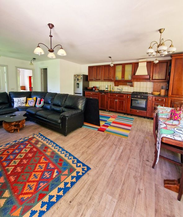 Vand casa noua la 60 de minute de centrul Bucurestiului