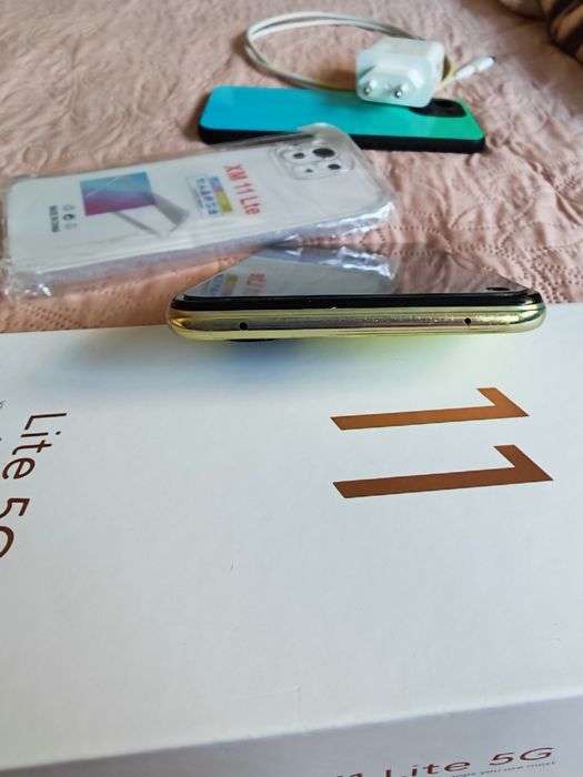 Xiaomi Mi 11 lite 5G/128GB, RAM - 6+5 GB
Вътрешна памет - 128GB, RAM