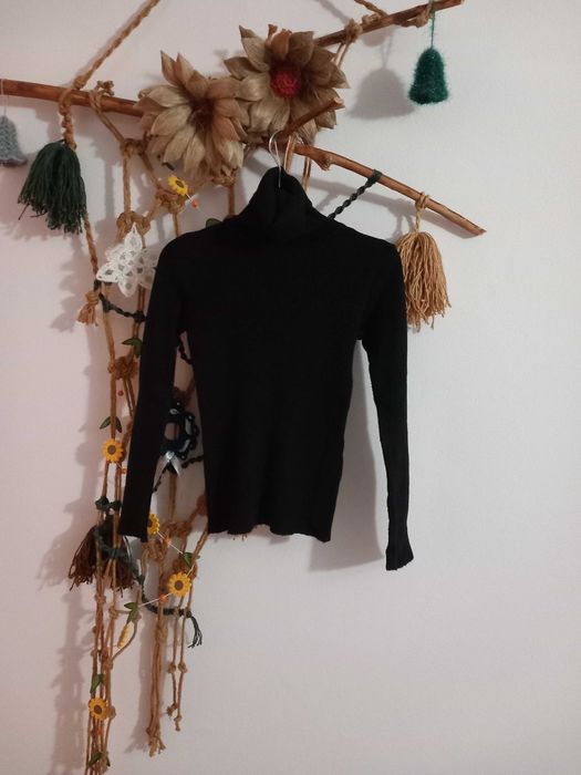 Pulovăr tip helancă, mărimea xs