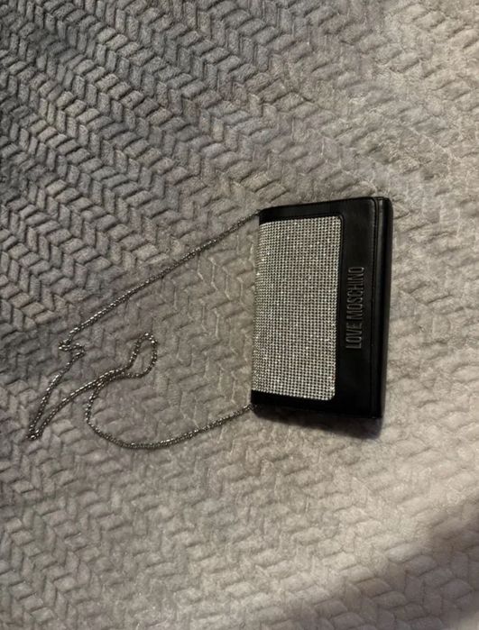 Оригинална чанта love moschino