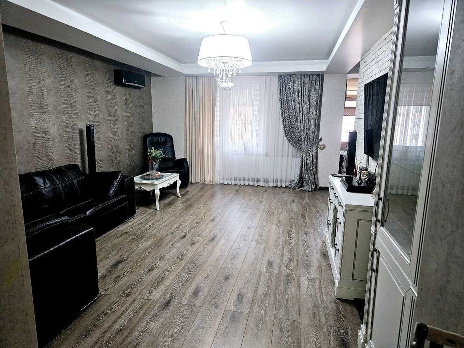 Дава се под наем Тристаен апартамент в София, Красно село - 89 кв.м за 550 € - Снимка #3