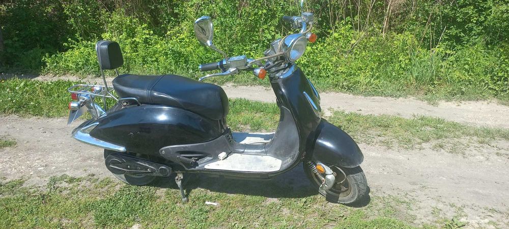 Scuter electric negru