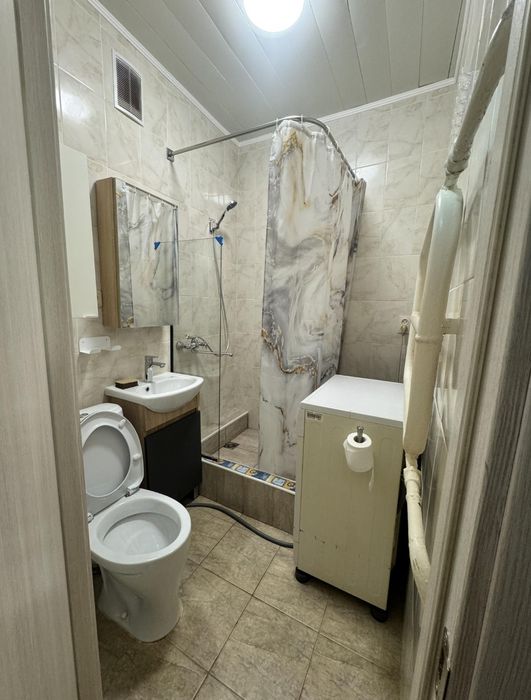 Район Электрон. Сдается 1 ком.