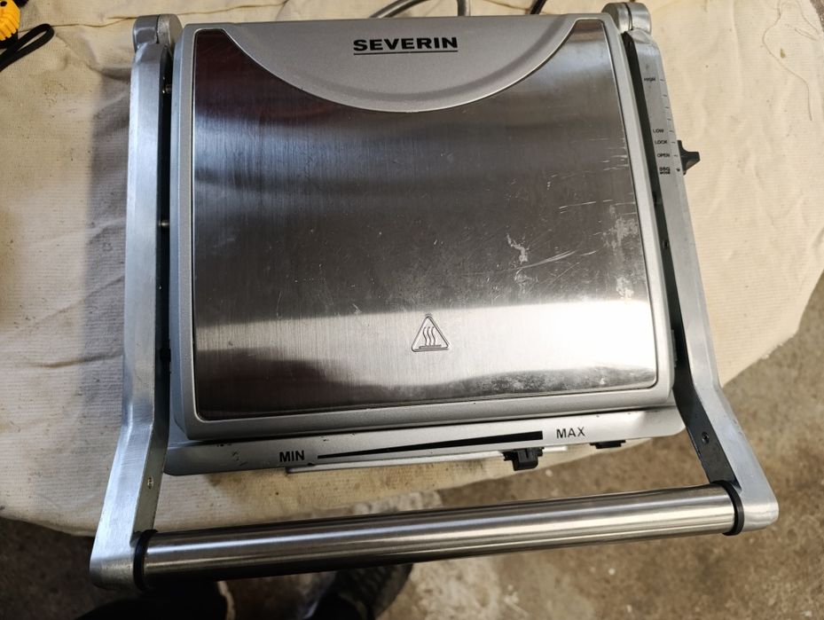 Тостер грил за сандвичи Severin