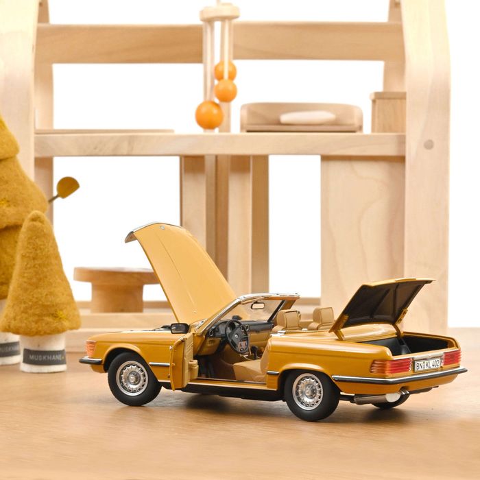 *Precomanda Macheta auto Mercedes-Benz 450 SL 1975   1:18 Norev