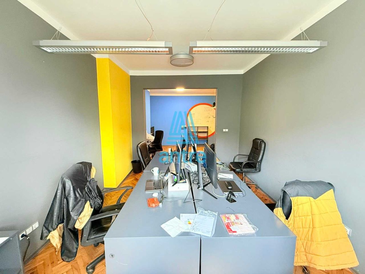 Продава се Четиристаен апартамент в София, Център - 120 кв.м за 1488 €/кв.м - Снимка #2