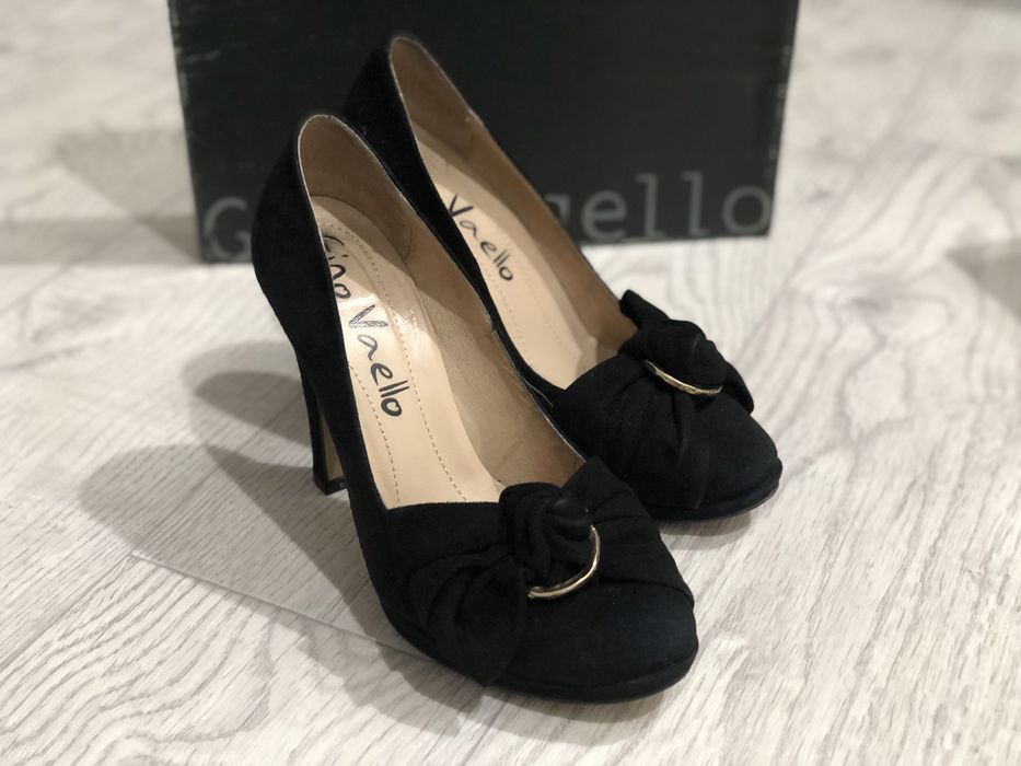 Продам сапоги и туфли в идельном состоянии