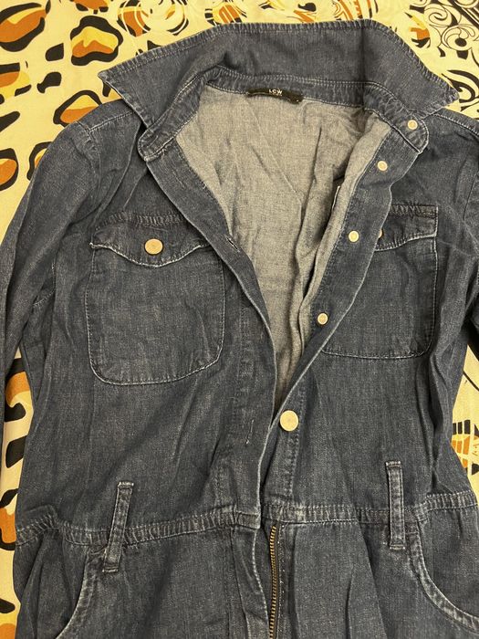 Salopeta de blugi foarte buna