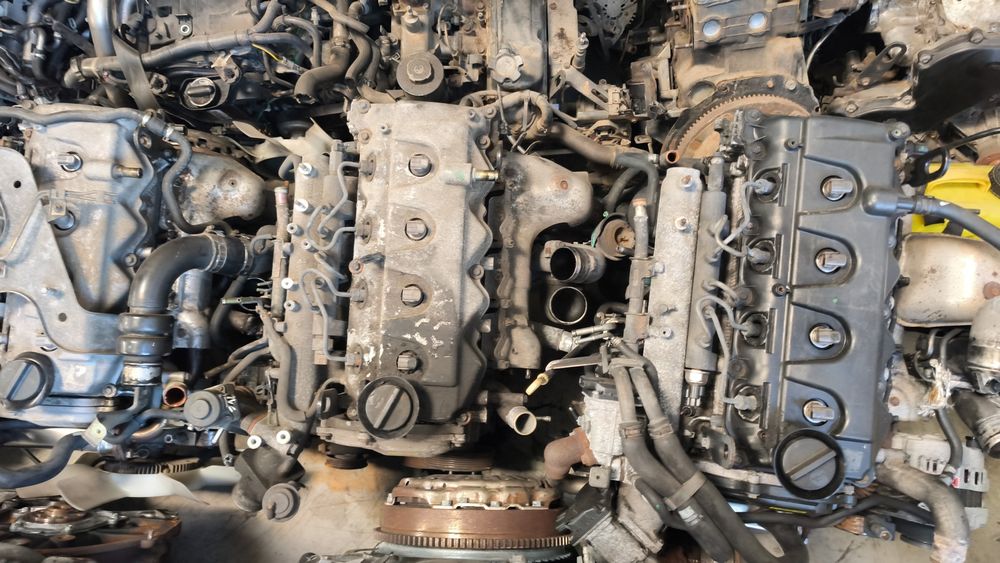 Chiuloasa nissan pathfinder navara pathfinder chiulasa-motor 2.5 3.0