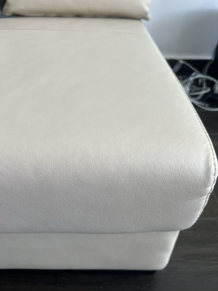 Coltar imens,modular, 2.4 m x 3.2 m, se poate transforma in 2 canapele