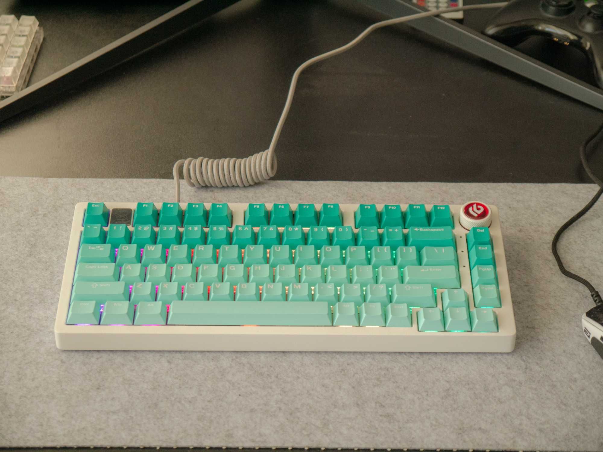Tastatura Custom Leobog HI75 Switch lubrifiat tactil