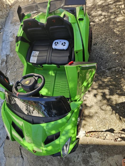 Акумулаторна количка Ламборджини  Венено