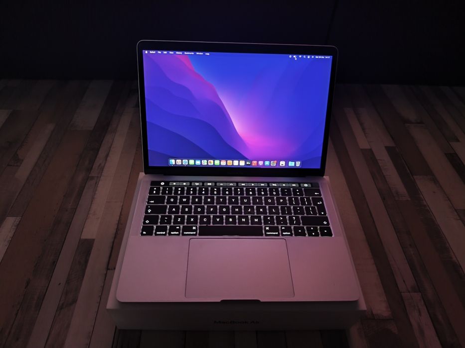 Apple MacBook Pro Retina Touchbar