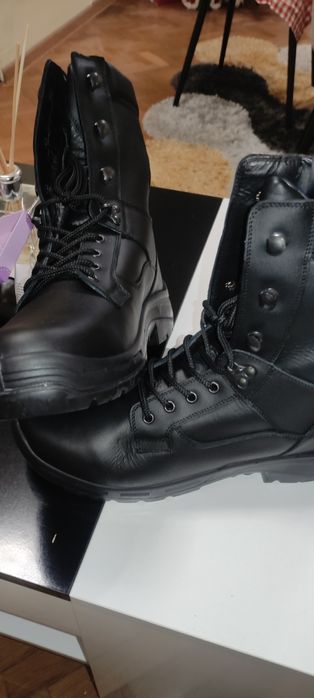 Продавам мъжки кубинки