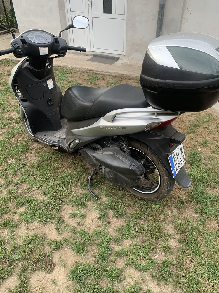 Скутер сузуки 125 кубика