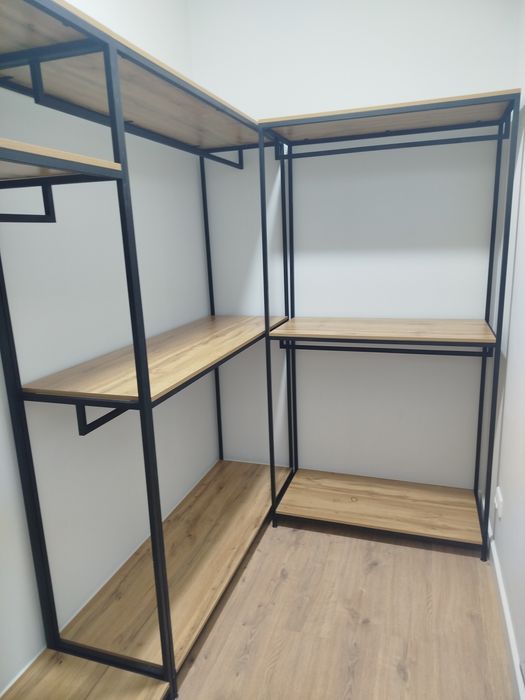 Gardirobniy. Stili loft