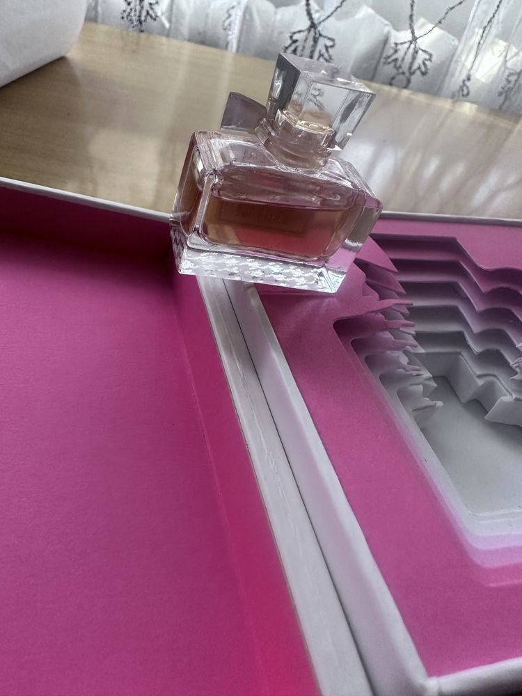 Vand mini apa de parfum Miss Dior 5 ml