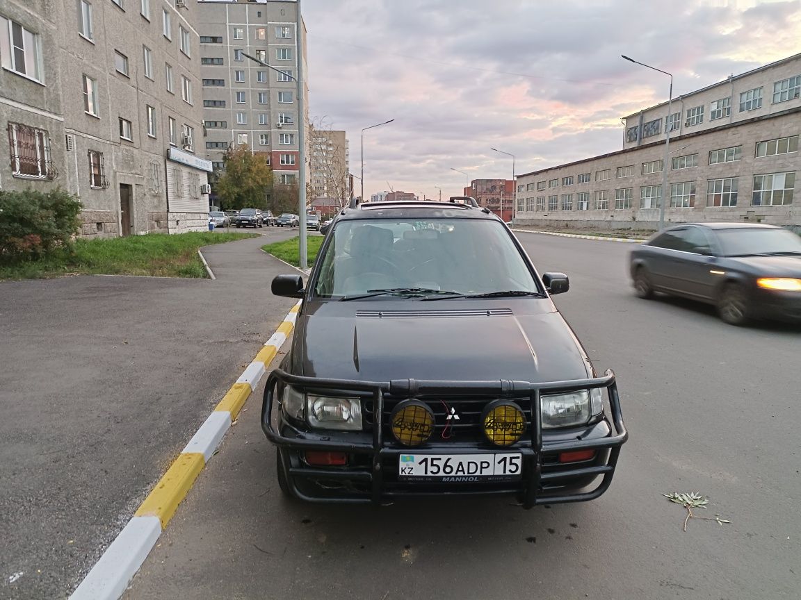 Продам mitsubishi rvr