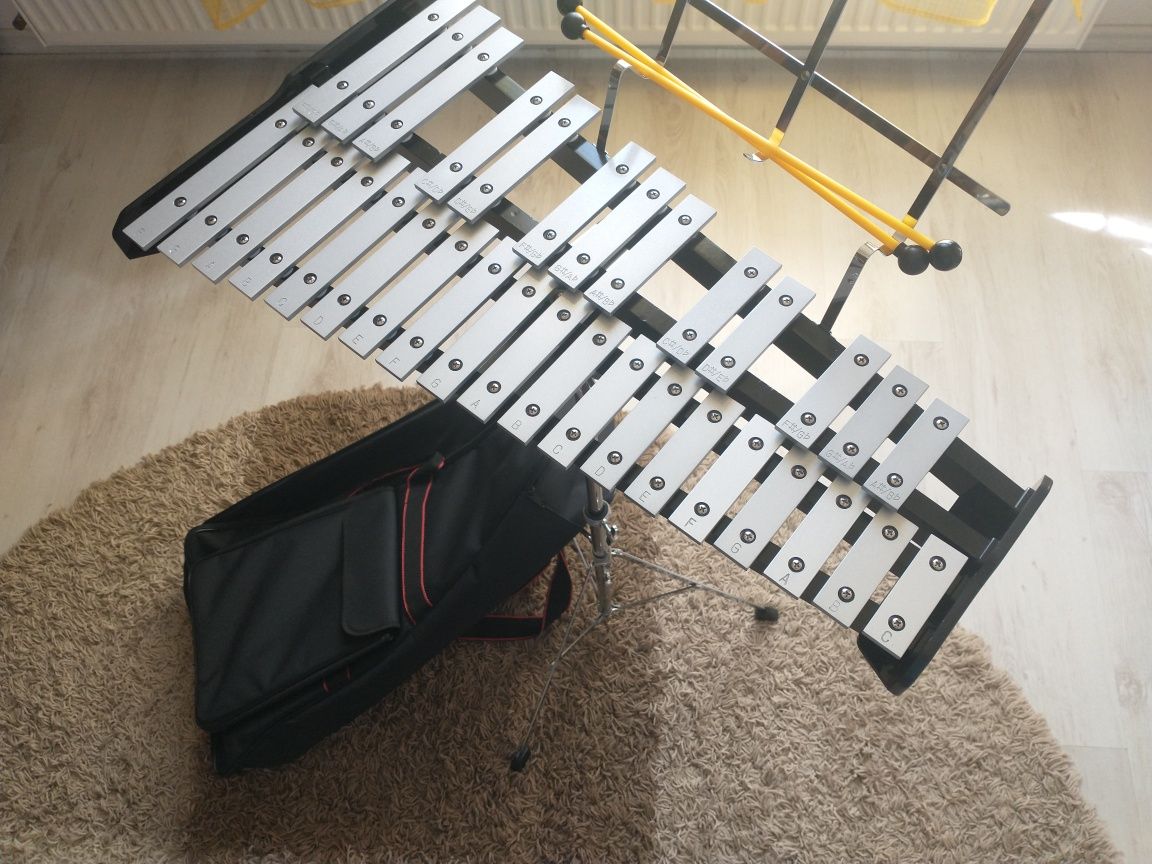 Vând glockenspiel/xilofon