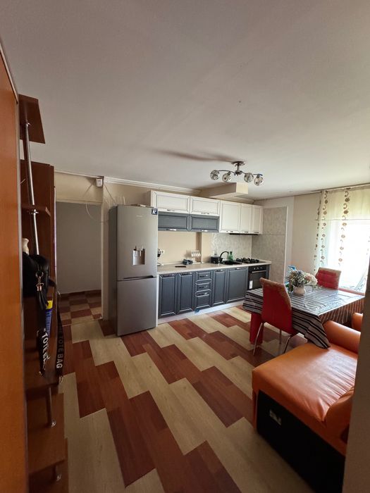 Vand apartament 3 dormitoare  căpitan Drăgănescu