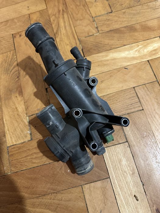 Термостат -оригинален изправен -2.0 hdi 136 коня 2007 година