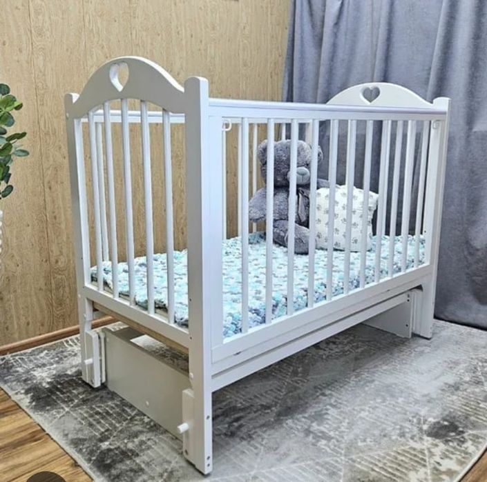 Продам детскую кроватку