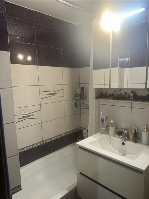 Apartament 4 camere de inchiriat sector 5