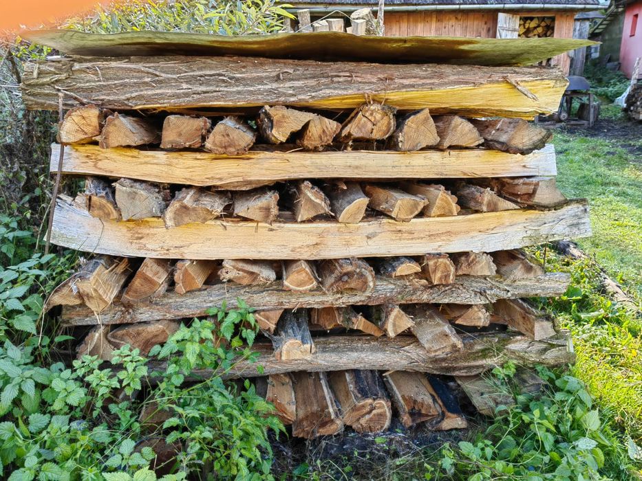 Stalpi îngradit gard salcam