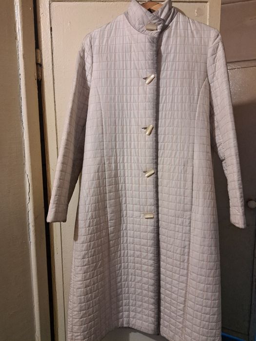 Пальто женское демисезонное стеганое. 20 000тн.