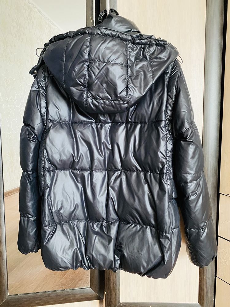 Куртка демисезонная-5000 тенге