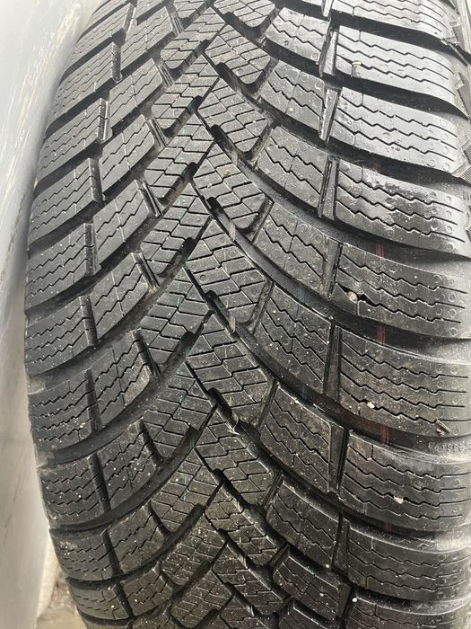 Чисто нови зимни гуми Барум Поларис 6 225/55/17