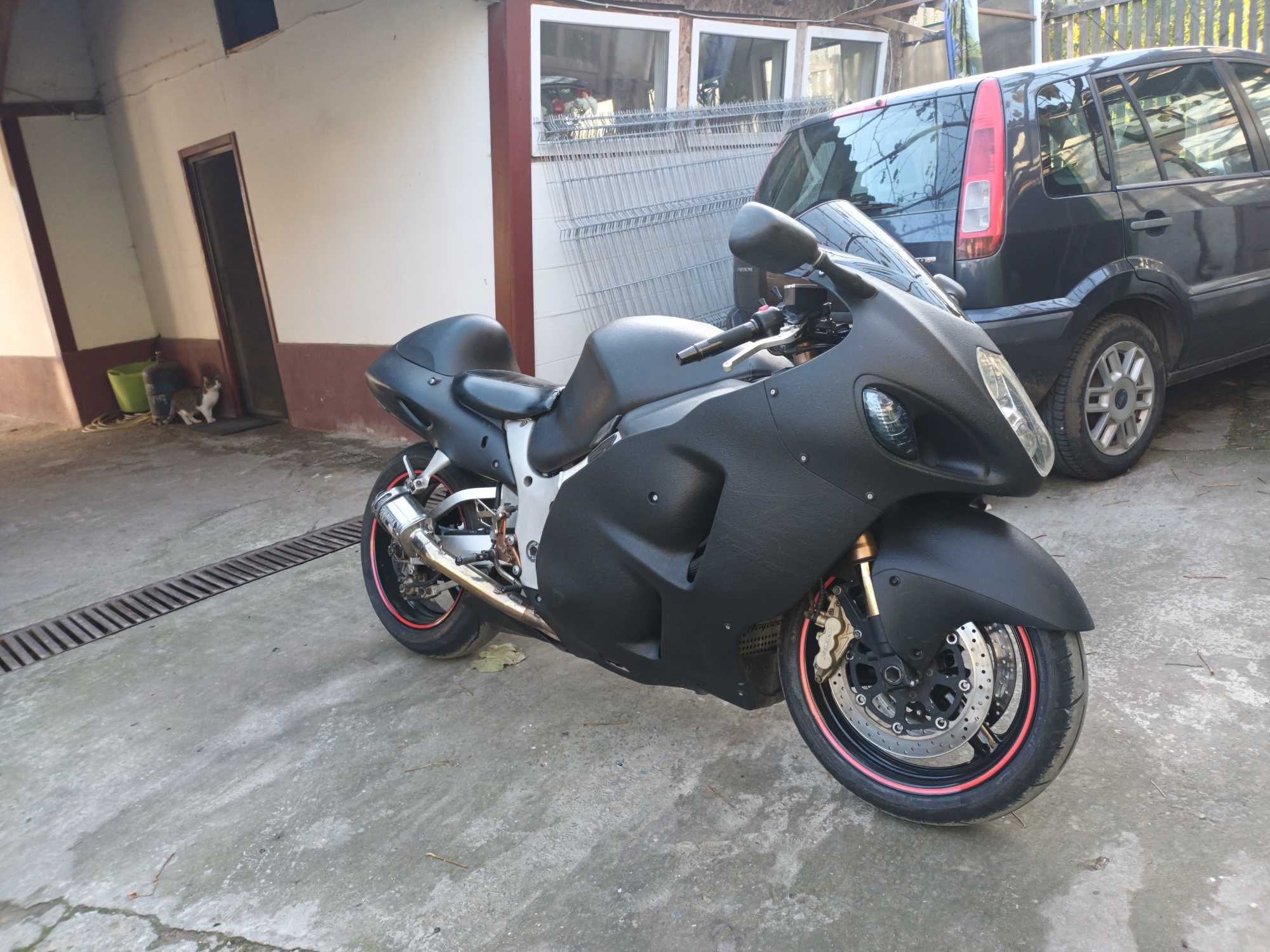 Suzuki GSX1300R Hayabusa
