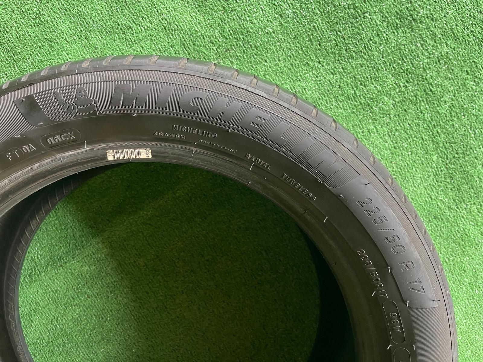 Vând Anvelope 225/50/r17 Michelin