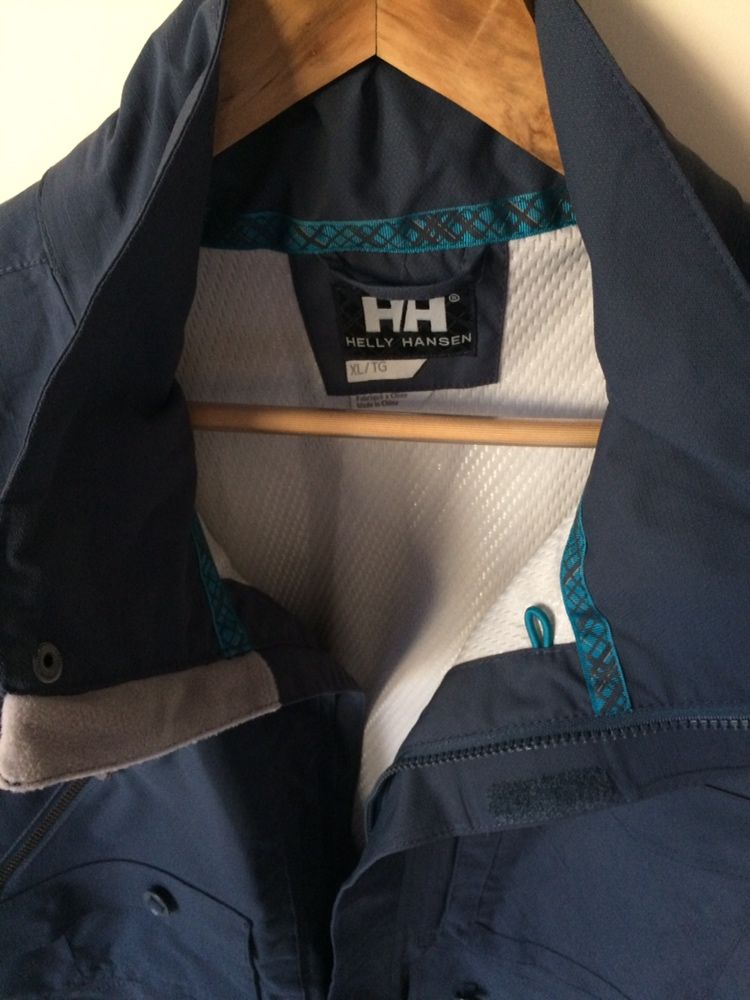 Яке Helly hansen