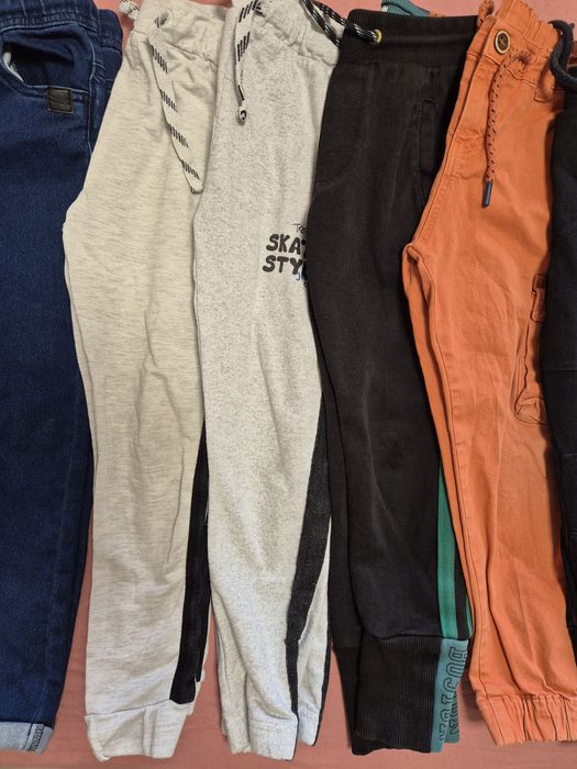 Панталони за момче 8бр. 128см.