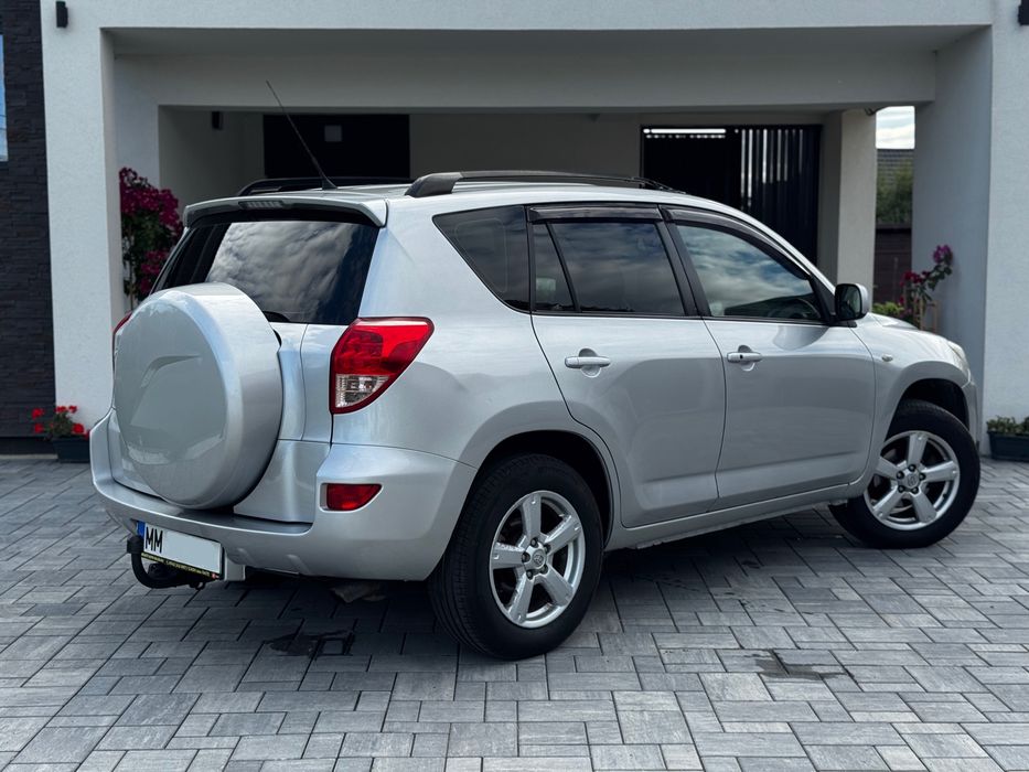 Toyota Rav4 / Diesel D4D  / 4x4 / Cash sau rate