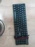 Vând tastatura gaming